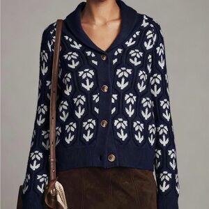 Anthropologie Inspired Navy Blue and White Knit Cardigan Size Medium (fits 8-10)